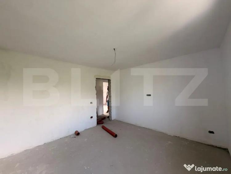 Apartament cu 4 camere decomandat în Central
