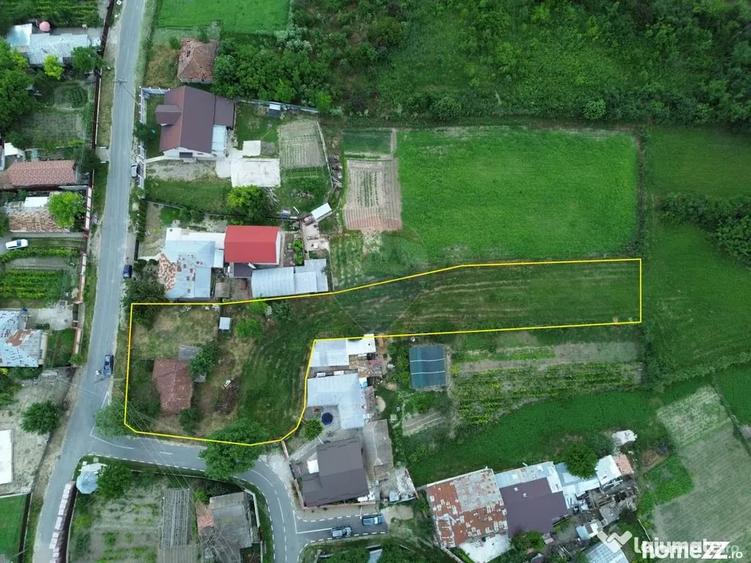 Casă cu 3 camere cu Teren 2100 Mp în Vulturu