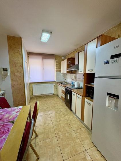 Casă cu 4 camere în Sântandrei
