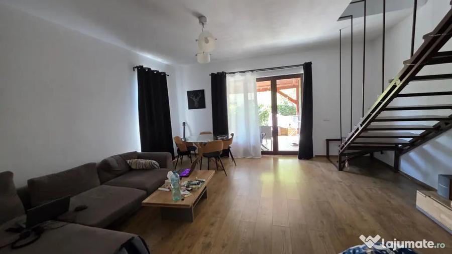 Casă cu 3 camere cu Teren 250 Mp în Dumbrăvița