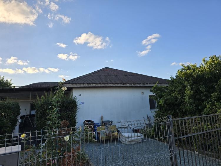 Casă cu 3 camere în Central