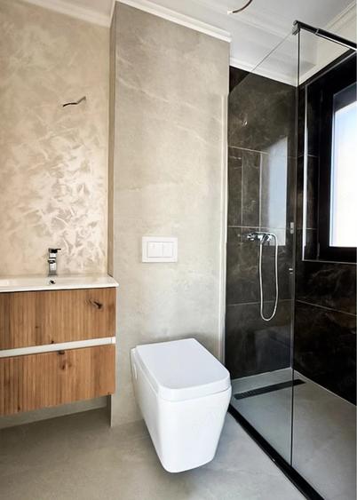 Casă cu 5 camere cu Teren 250 Mp în Giroc
