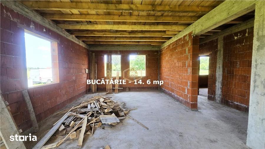Casă cu 4 camere cu Teren 410 Mp în Bercu Roșu