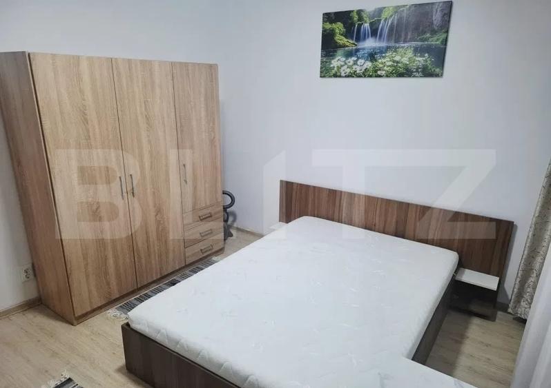 Apartament cu 2 camere semidecomandat, mobilat în Tătărași