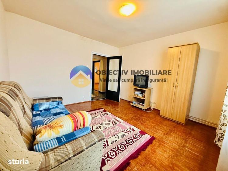 Apartament cu 3 camere decomandat, mobilat în Sud