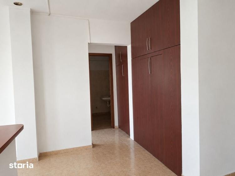 Apartament 3 camere, cartier Rovine - 4