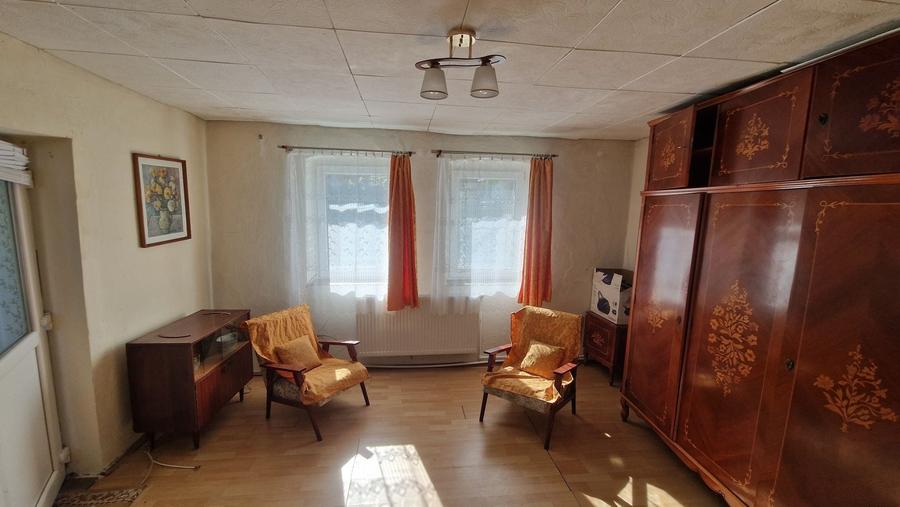 Casă cu 2 camere în Aiton