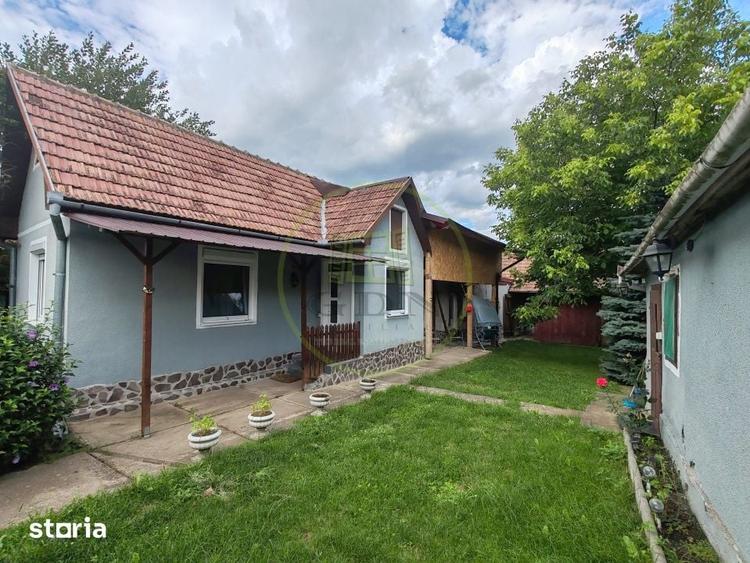 Casă cu 4 camere cu Teren 1400 Mp în Central