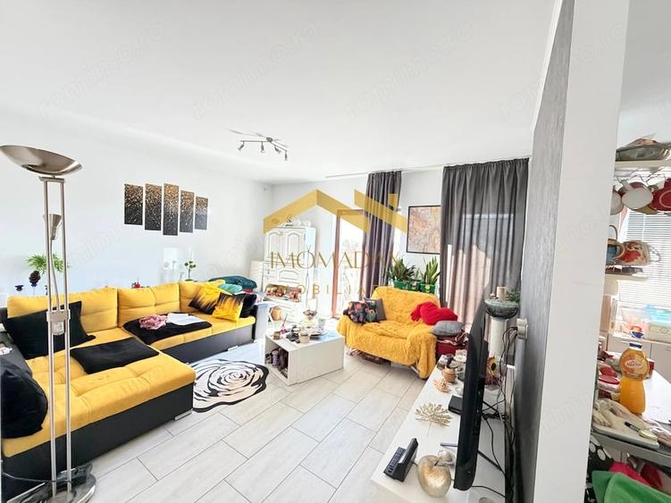Apartament cu 2 camere decomandat în Giarmata