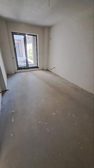 Apartament cu 2 camere decomandat în Jiului