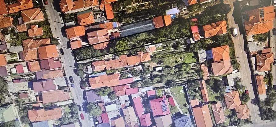Teren de 613 mp, în Central