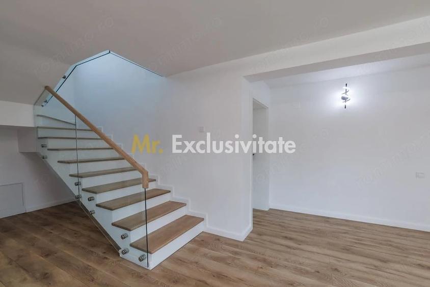 Casă cu Teren 330 Mp în Argeșelu