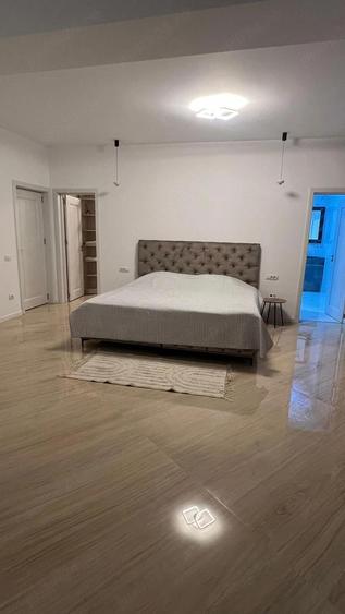 Apartament cu 4 camere decomandat în Central