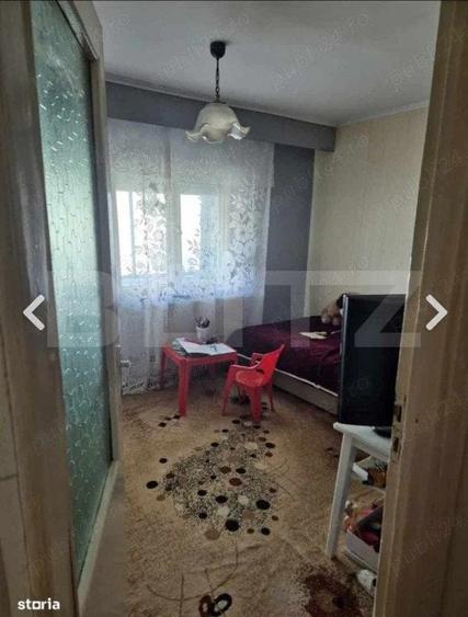 Apartament cu 3 camere semidecomandat, mobilat în Micro 16 — fotografia 3
