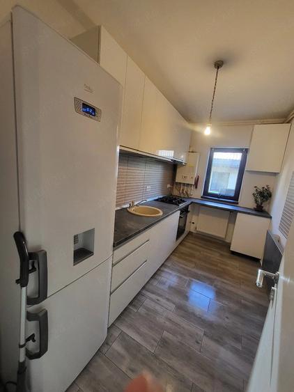 Apartament cu 2 camere decomandat în Berceni