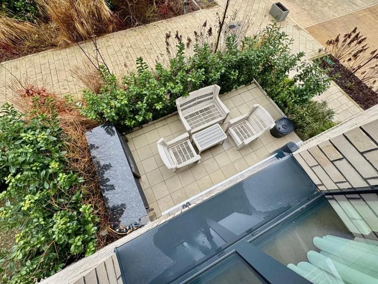 Apartament cu 3 camere semidecomandat, mobilat în Pipera