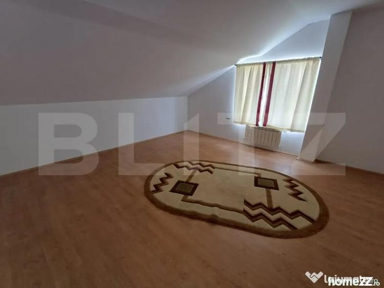 Casă cu 9 camere cu Teren 813 Mp în Burdujeni
