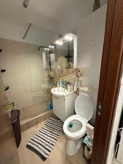Apartament cu 2 camere decomandat în Baba Novac