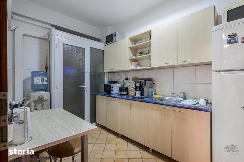Apartament cu 4 camere decomandat, mobilat în Arcul de Triumf