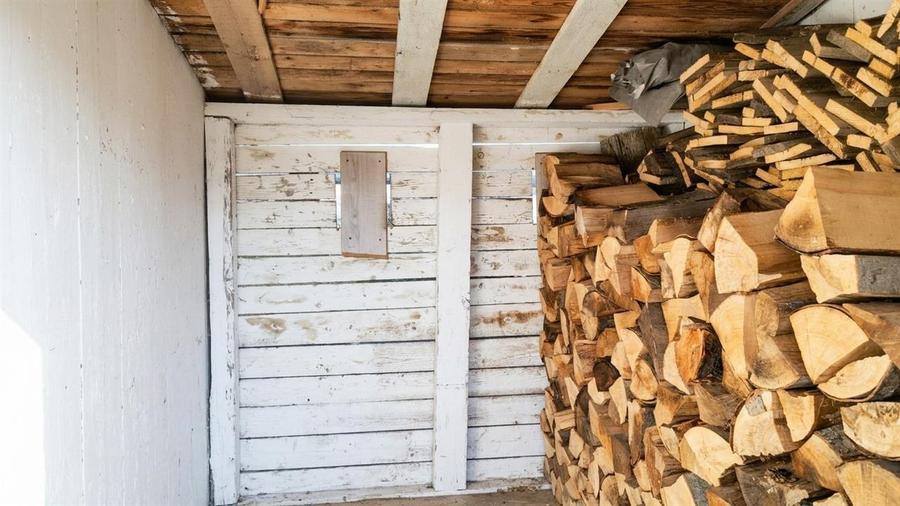 Casă cu 2 camere cu Teren 490 Mp în Nufărul