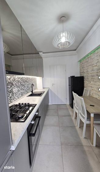 Apartament cu 2 camere în Apărătorii Patriei