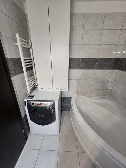 Apartament cu 2 camere decomandat în Roșu