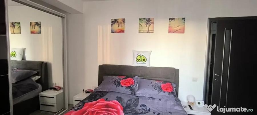 Apartament cu 3 camere decomandat în Florești