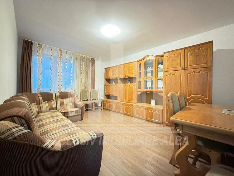 Apartament cu 2 camere decomandat, mobilat în Central