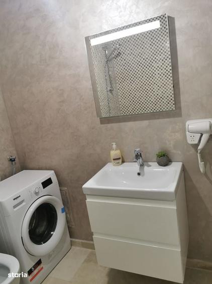 Apartament cu 2 camere semidecomandat în Central