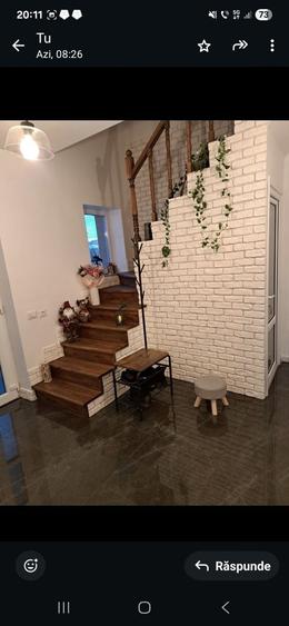 Casă cu 4 camere în Central