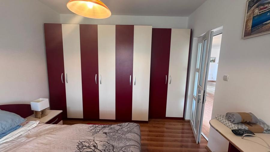 Casă individuală cu 3 camere cu Piscina în Periferie