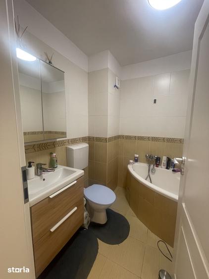 Apartament cu 3 camere în Roșu