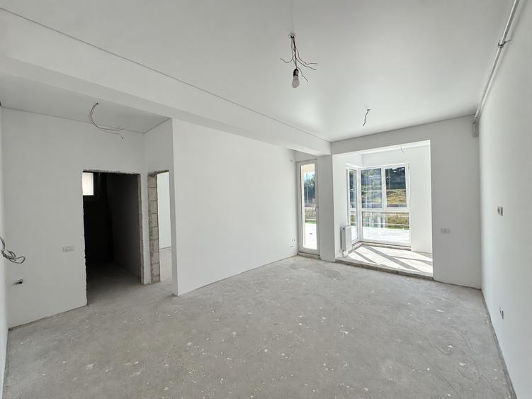 Apartament cu 2 camere decomandat în Mamaia-Sat