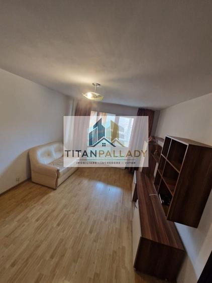 Apartament cu 2 camere decomandat în Titan