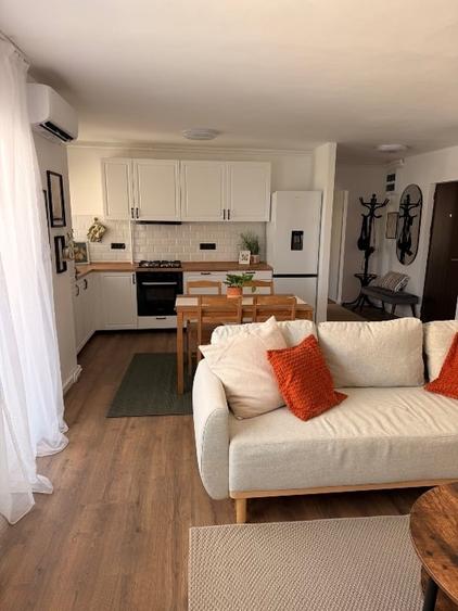Apartament cu 2 camere decomandat, mobilat în Dorobanților