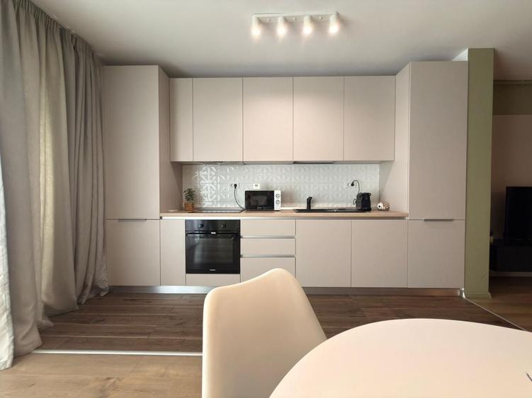 Apartament cu 2 camere decomandat în Circumvalațiunii