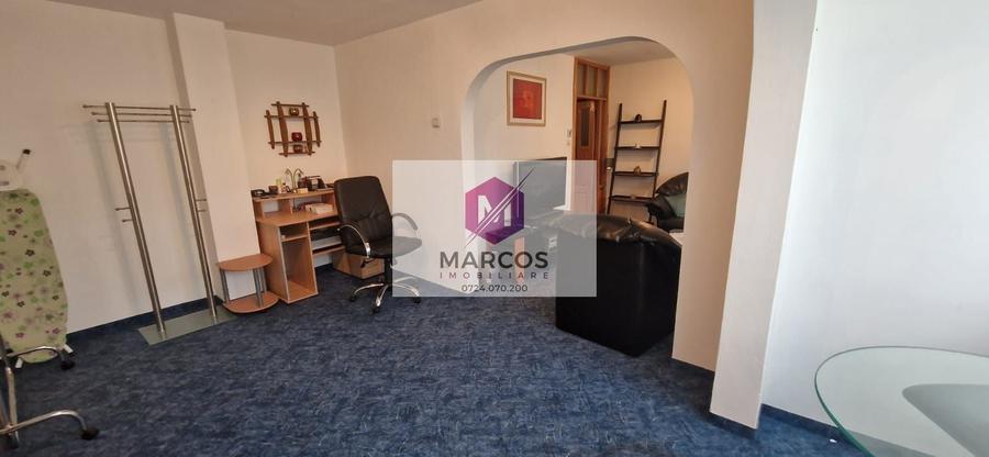 Apartament cu 4 camere decomandat, mobilat în Micro IV