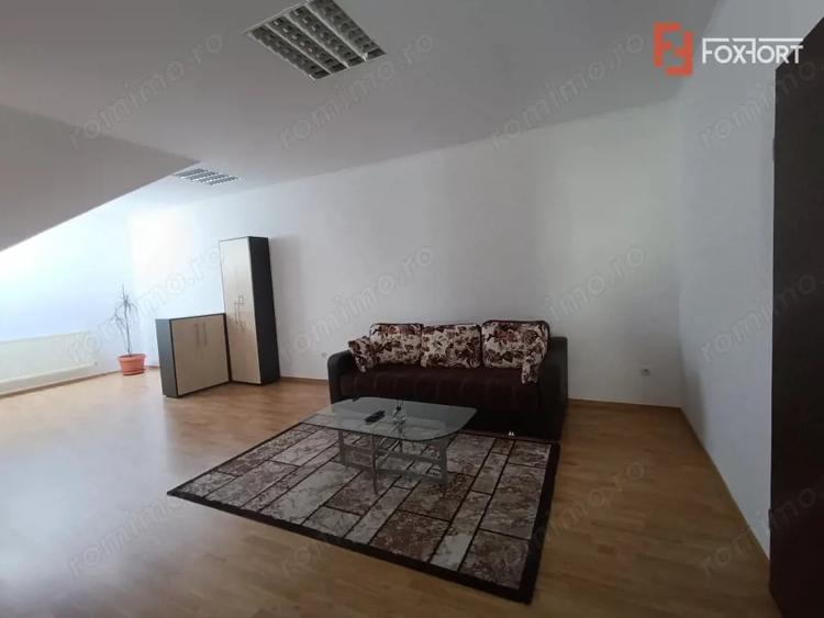 Apartament cu 2 camere semidecomandat în Moșnița Nouă