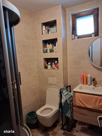 Casă cu 3 camere cu Teren 215 Mp în Corbeanca