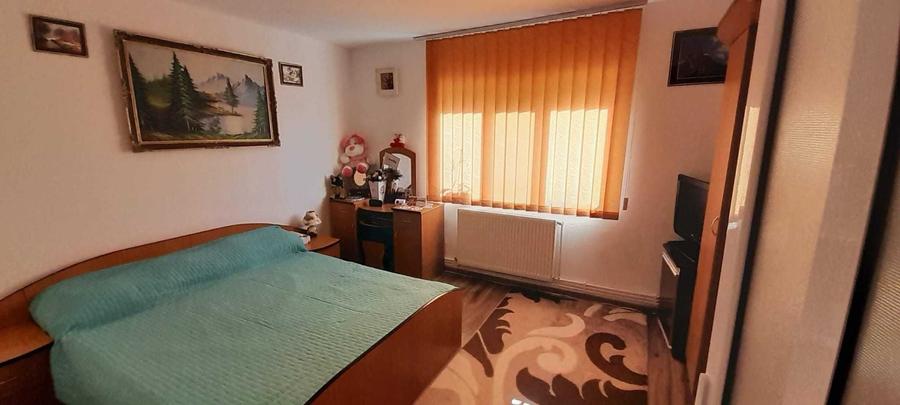 Apartament cu 2 camere decomandat în Dorobanți