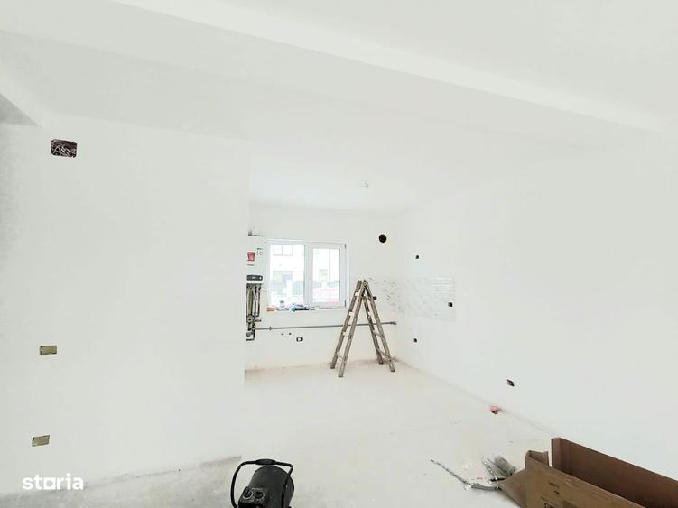 Casă cu 3 camere cu Teren 300 Mp în Dumbrăvița
