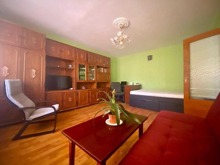Garsonieră decomandată în Dristor