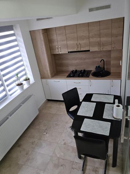 Apartament cu 2 camere decomandat în Olteni