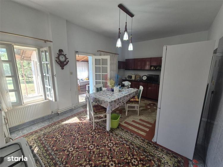 Casă cu 4 camere în Vărsătura
