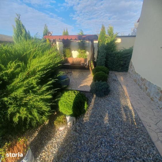 Casă cu 4 camere cu Teren 510 Mp în Bejan