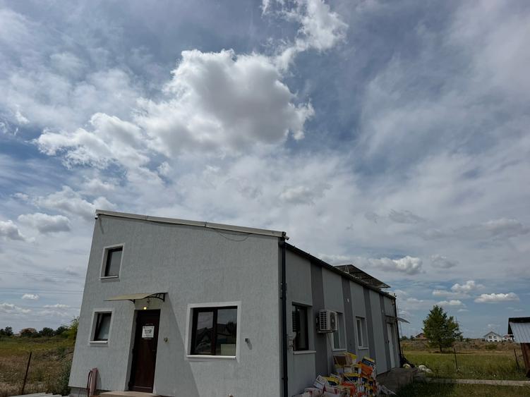 Casă individuală cu 3 camere cu Teren 637 Mp în Moșnița Nouă