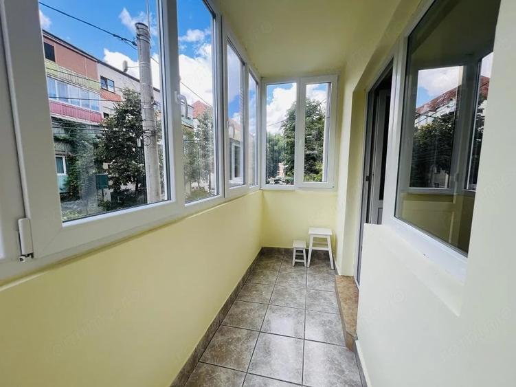Apartament cu 2 camere semidecomandat în Aradului