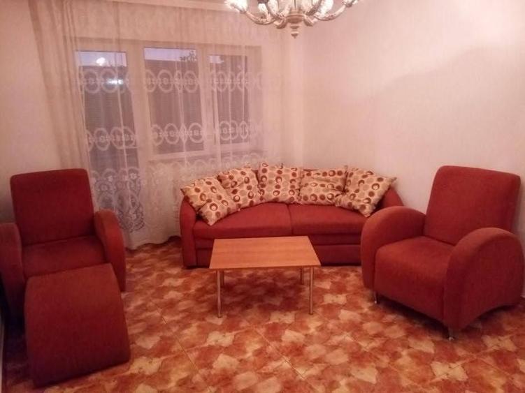 Apartament cu 3 camere semidecomandat în UTA