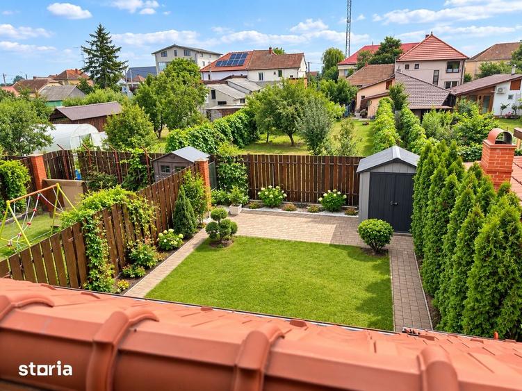 Casă cu 4 camere cu Teren 250 Mp în Burdea