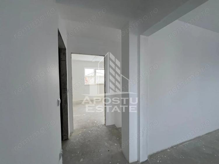 Casă cu 4 camere cu Teren 180 Mp în Giarmata